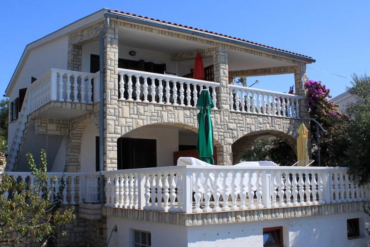 Apartment Zdrelac 8406A